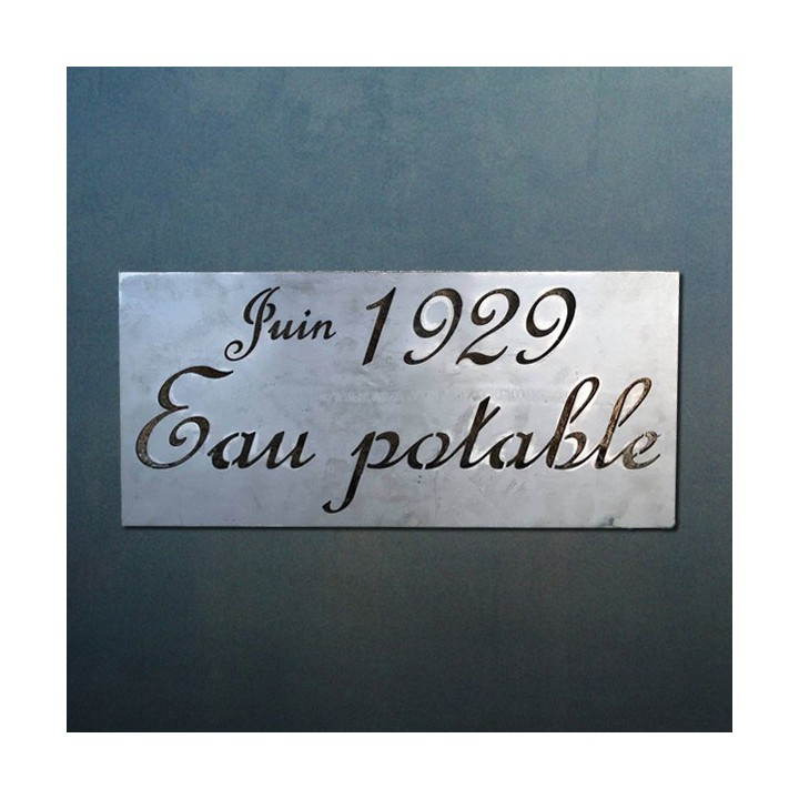 Enseignes commerciales sur devis découpées 2 mm d'épaisseur