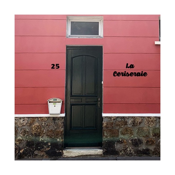 Caractère Caprica en acier découpé au laser hauteur 120 à 150 mm 6 mm d'épaisseur